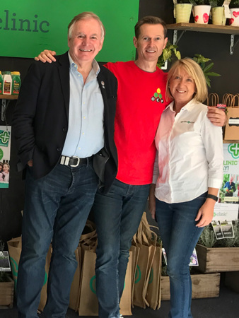 Steve Falcioni catching up Graham Ross and Annette Marsh from The Garden Clinic