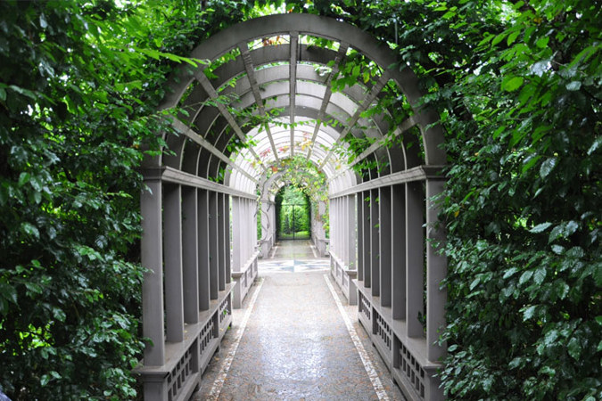 Italian Renaissance walkway